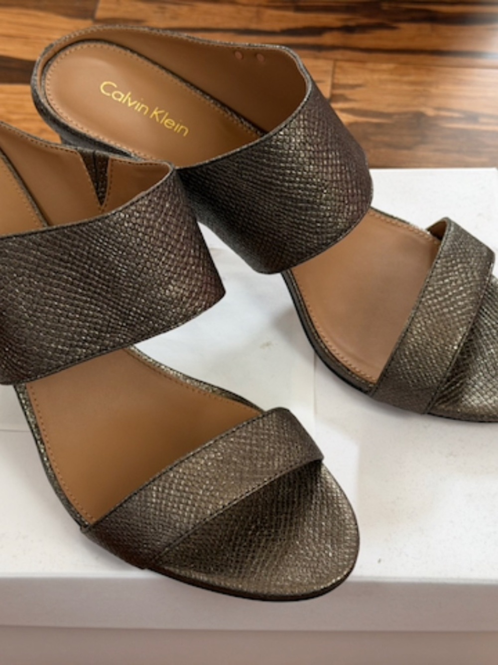 Calvin Klein Metallic Textured Slide Heels Size 11